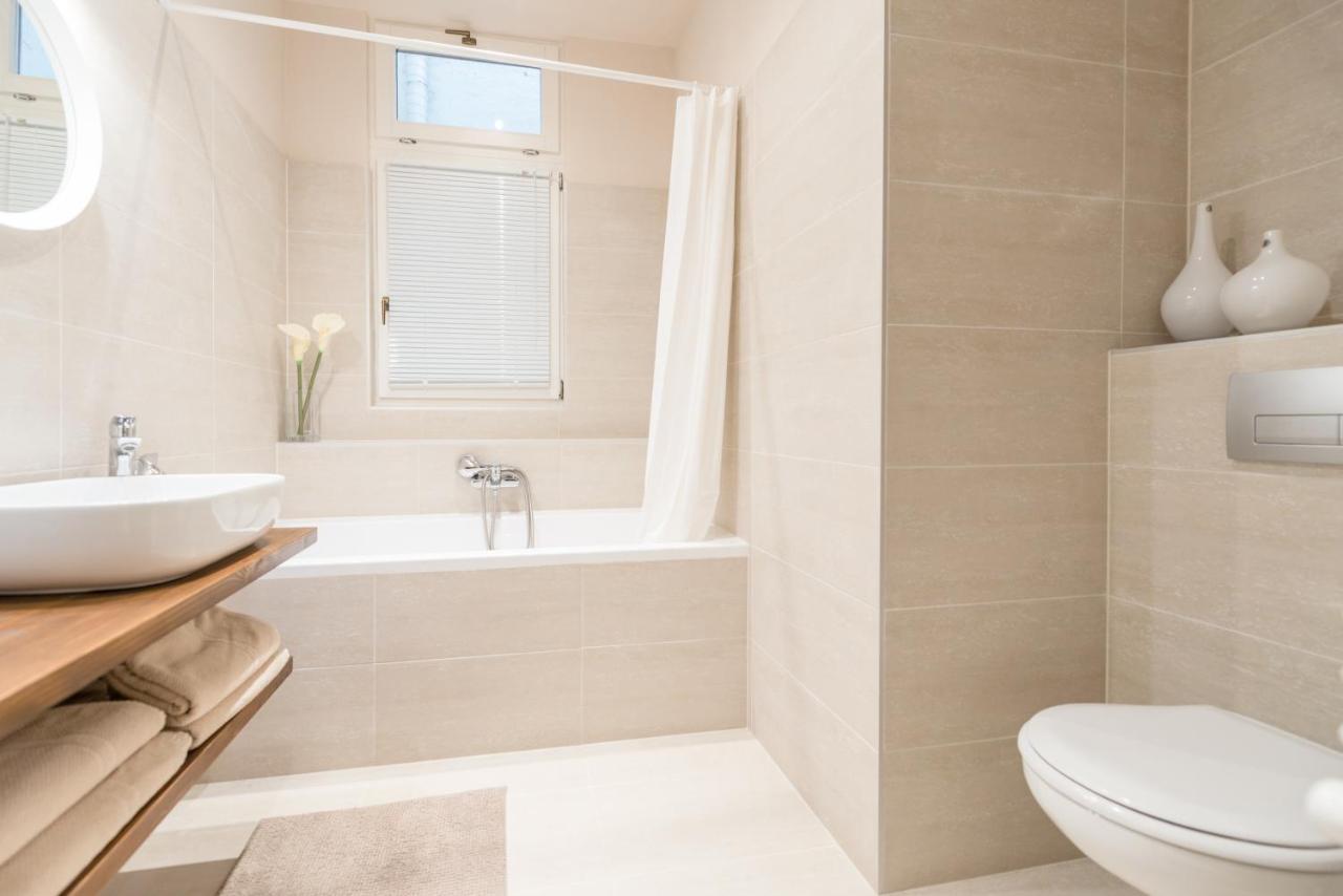 ブダペストDowntown Heart 3 Bdr, 2 Bath, A/Cアパートメント エクステリア 写真