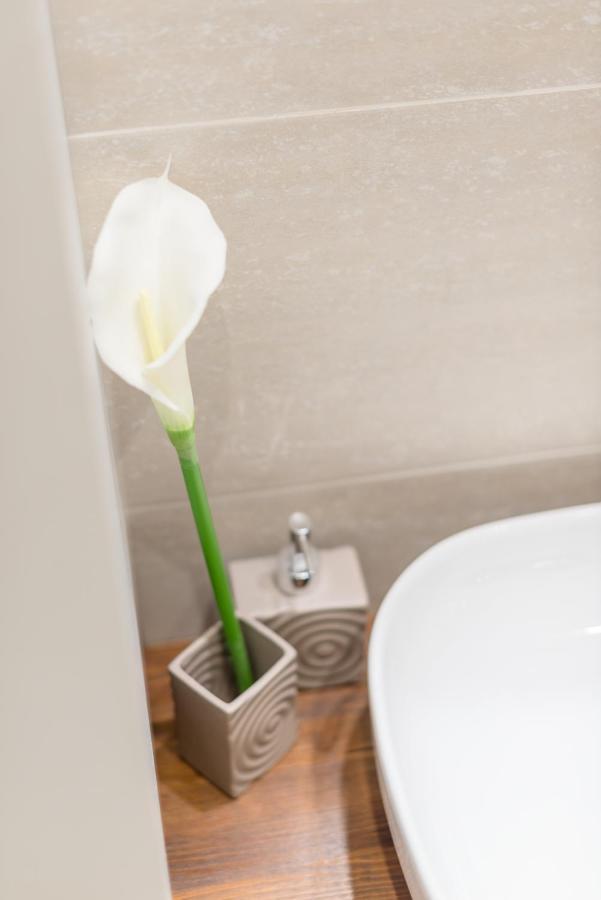 ブダペストDowntown Heart 3 Bdr, 2 Bath, A/Cアパートメント エクステリア 写真