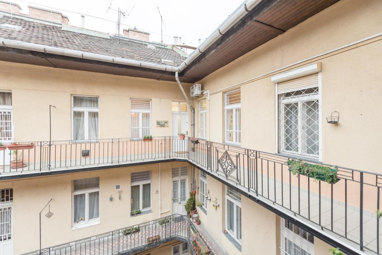 ブダペストDowntown Heart 3 Bdr, 2 Bath, A/Cアパートメント エクステリア 写真