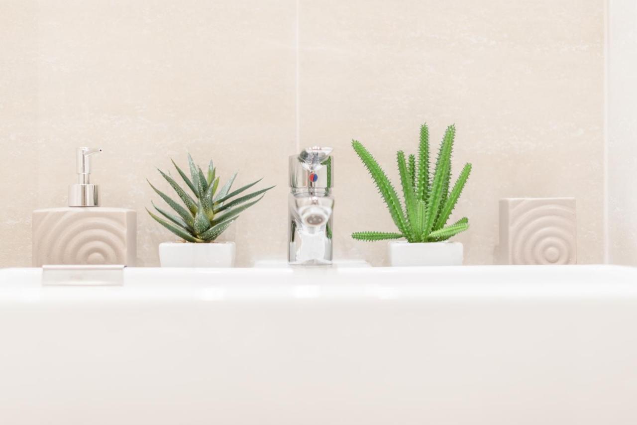 ブダペストDowntown Heart 3 Bdr, 2 Bath, A/Cアパートメント エクステリア 写真